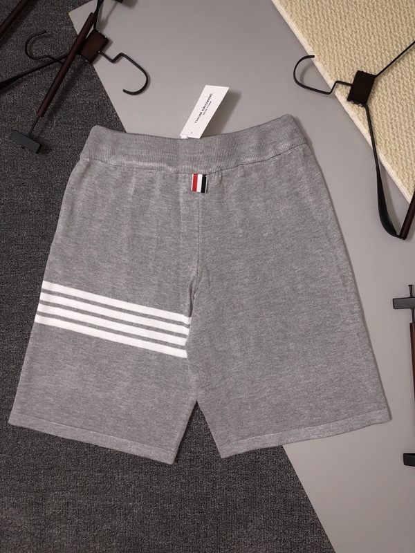 ブランドハーフパンツ角部分ディテール